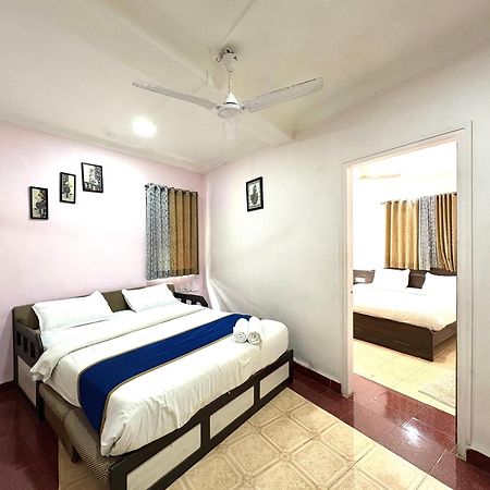 Hotel Laxmi Residency Lonavala Kültér fotó