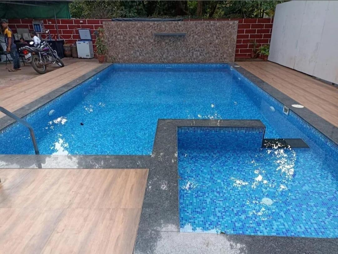 Hotel Laxmi Residency Lonavala Kültér fotó